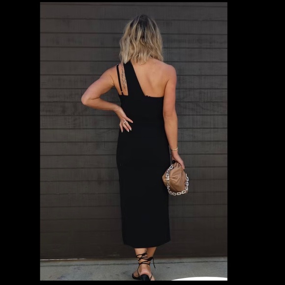 NWT: vici little black dress - Picture 3 of 6